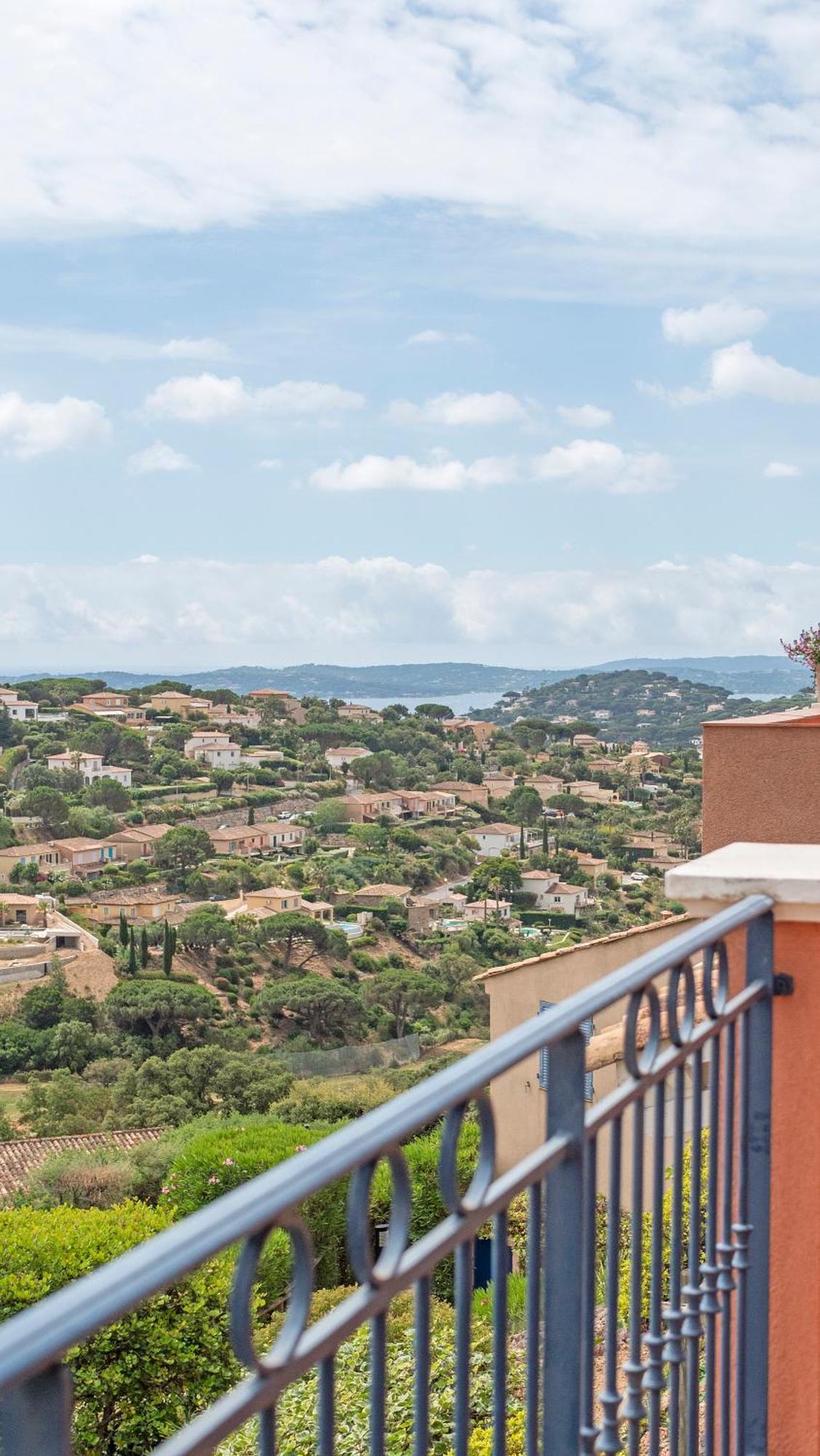 Les Cigales, Superbe Vue - Golfe De Sainte-Maxime Apartman Kültér fotó
